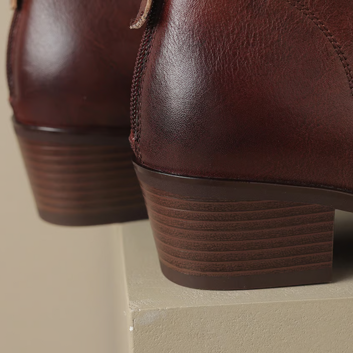 Laluna® | Luxuriöse Stiefel mit kleinem Absatz