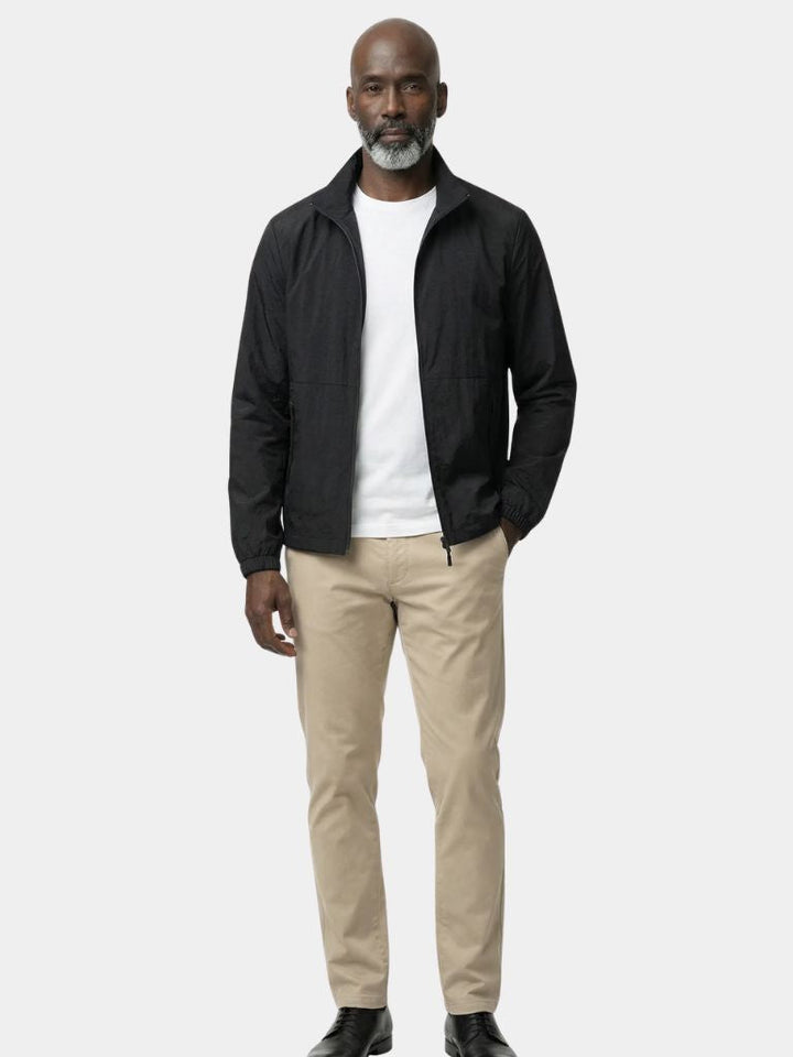 Moderne Utility-Zipjacke