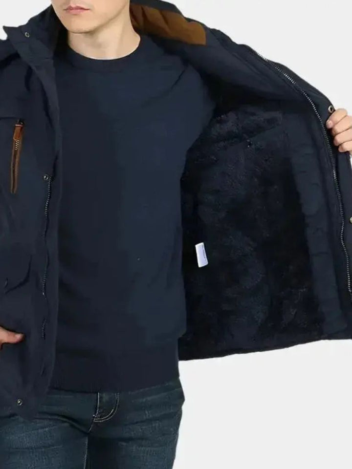 Militärjacke mit Kapuze