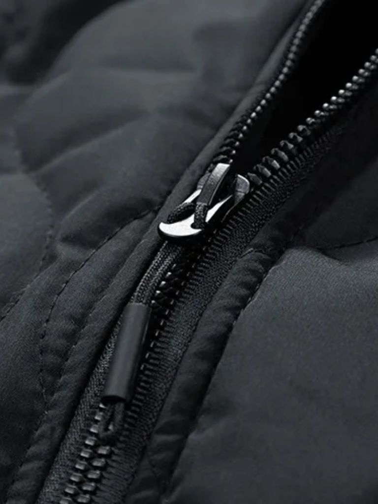 Gepolsterte Bomberjacke mit Sherpa-Ärmeln