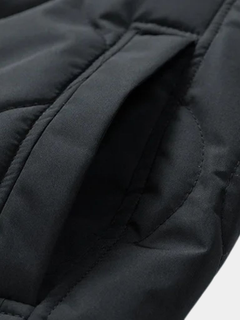 Gepolsterte Bomberjacke mit Sherpa-Ärmeln